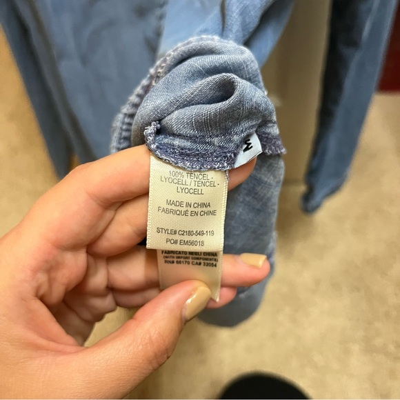 Cloth & Stone Chambray Shirt - Picture 6 of 8